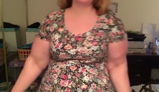 Dancing and moving my curvy body!