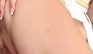 teenager blondine stor røv blowjob spermskud Ansigtet små bryster cunnilingus