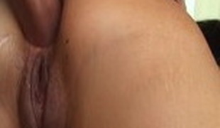 brunette anal sædsprut facial